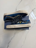 Souvenir navy vans